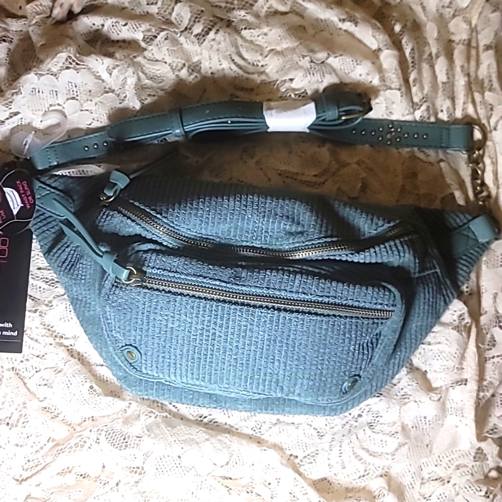 Adorable corduroy two way purse